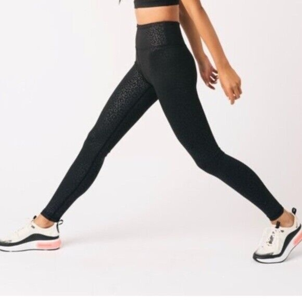 Zyia Active black leopard print leggings full length high rise Sz XS
